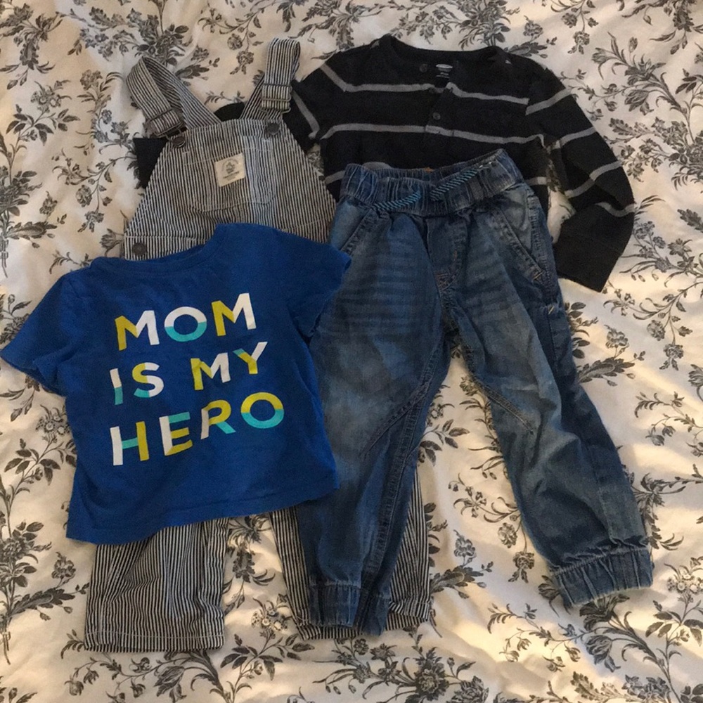 4piece lot of boys clothing